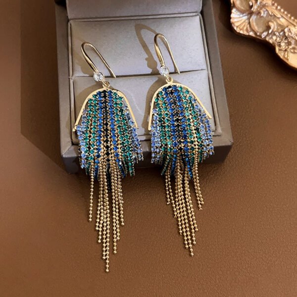 0ecbdb55-91cf-4cde-9c56-5fa71e4d1fab.jpg Diamond Inlaid U-shaped Long Tassel Ear Hook In Europe And America