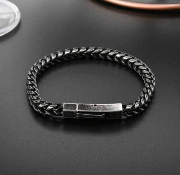 1362486741069.jpg 316L Stainless Steel Four-sided Grinding Chain Bracelet