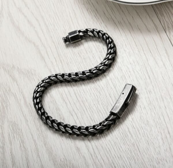 1572386884609.jpg 316L Stainless Steel Four-sided Grinding Chain Bracelet