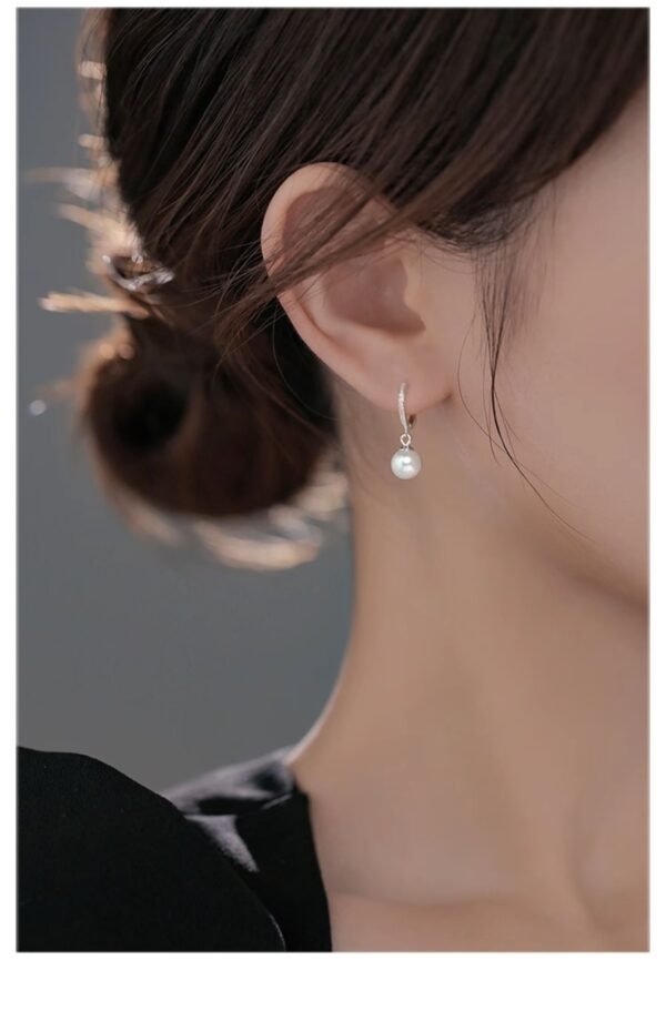 2402140055080328900.jpg 925 Sterling Silver Pearl Earrings Female Ear Clip