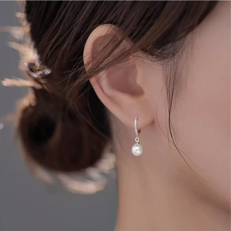 2402140055080329300.jpg 925 Sterling Silver Pearl Earrings Female Ear Clip