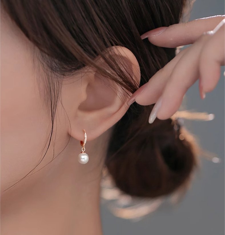 2402140055090320200.jpg 925 Sterling Silver Pearl Earrings Female Ear Clip