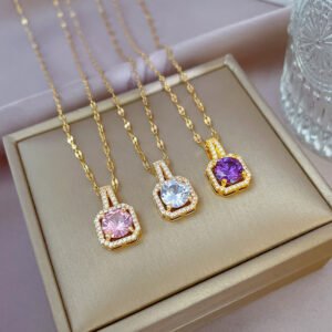 Women's Korean Fashion Square Diamond Necklace