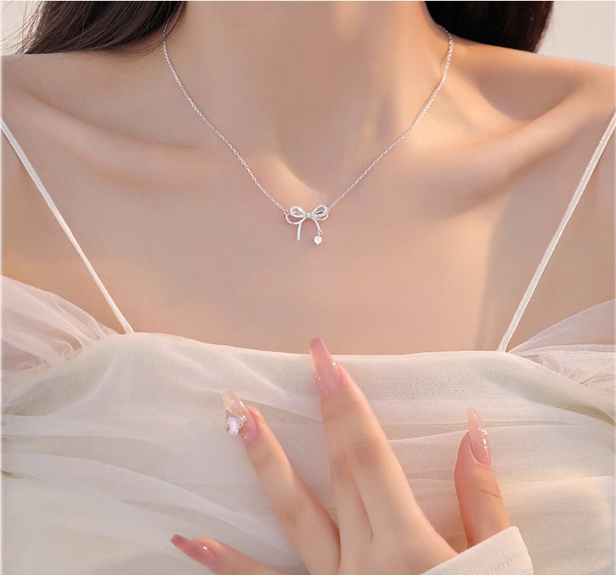 3f31aac2-5261-45a0-94f7-4c8223df0c11-2.jpg Women's Bow Necklace 999 Sterling Silver Clavicle Chain