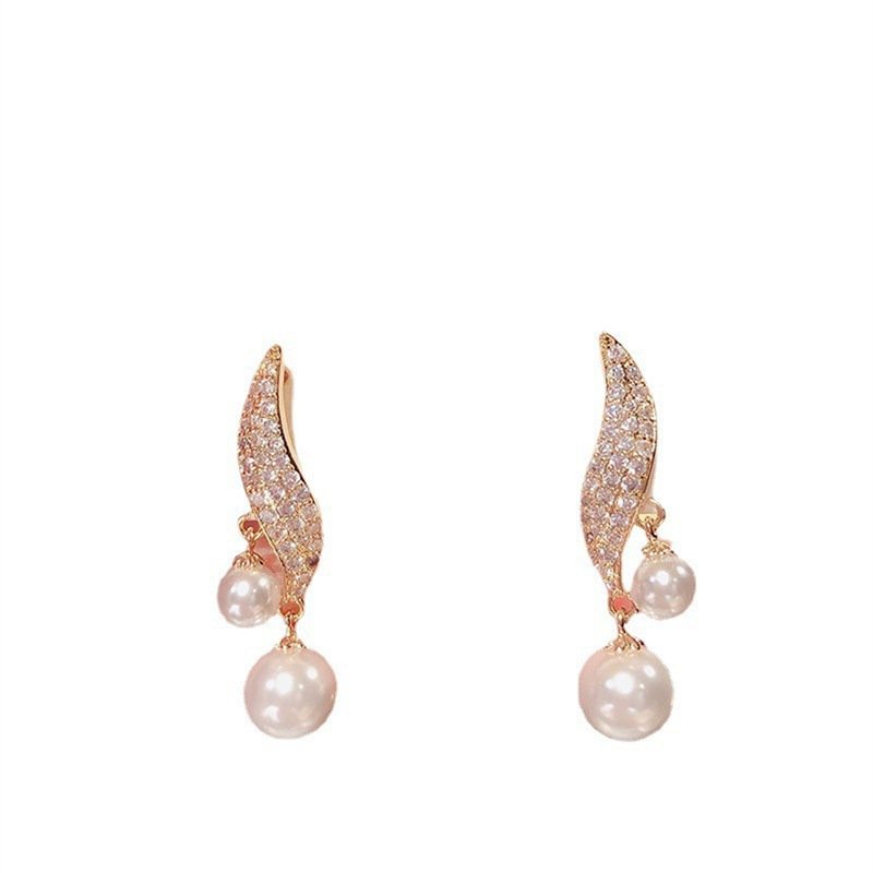 Silver Needle Pearl Rhinestone Earrings