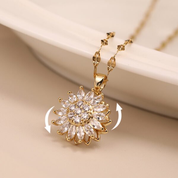 4a3d19df-3010-42c8-b6f4-7b78f8af2b96.jpg Double-layer Rotatable Sunflower Necklace Jewelry