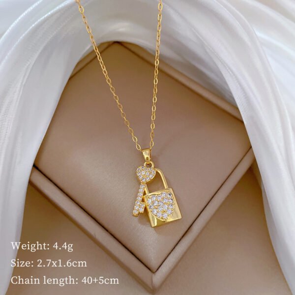 4dfa4c86-b4a5-4ed8-83ba-604a0e5491c0.jpg Women's All-match Clavicle Chain Titanium Steel