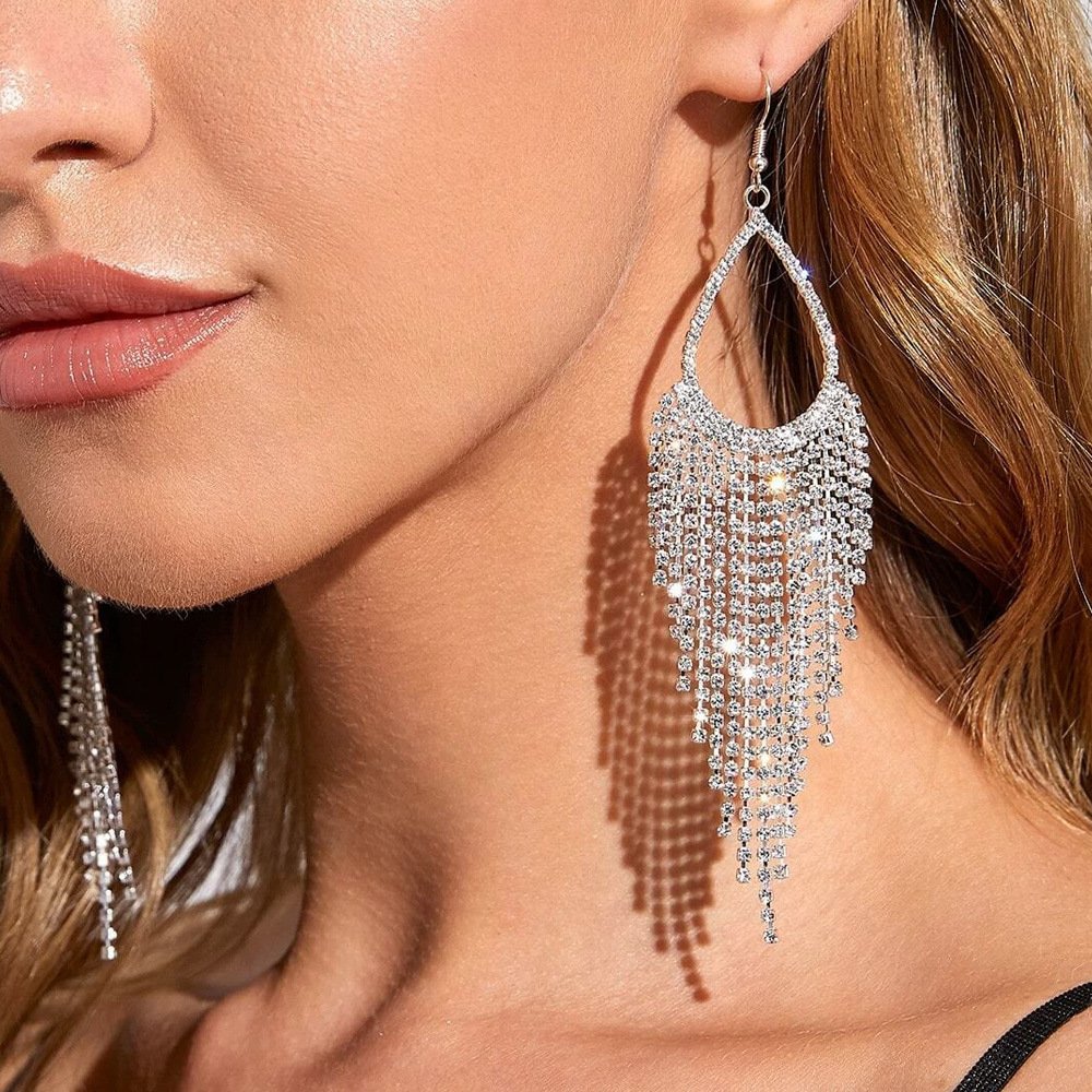 53fe92a7-26a9-44dd-8a6b-ed8d18af73af.jpg Bohemian Tassel Shiny Long Rhinestone-encrusted Earrings