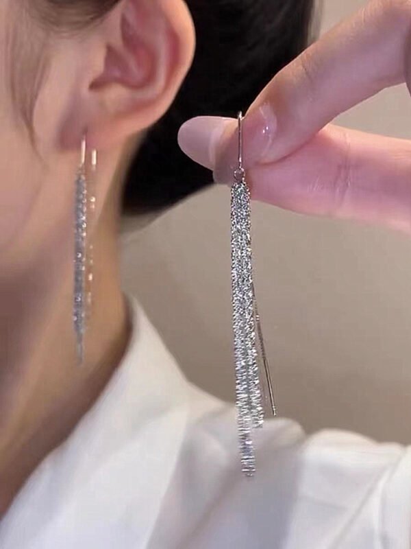 55e9259d-2837-472a-9159-321b45cca723.jpg Starry Long Fringe Earrings Women's Anti-lost