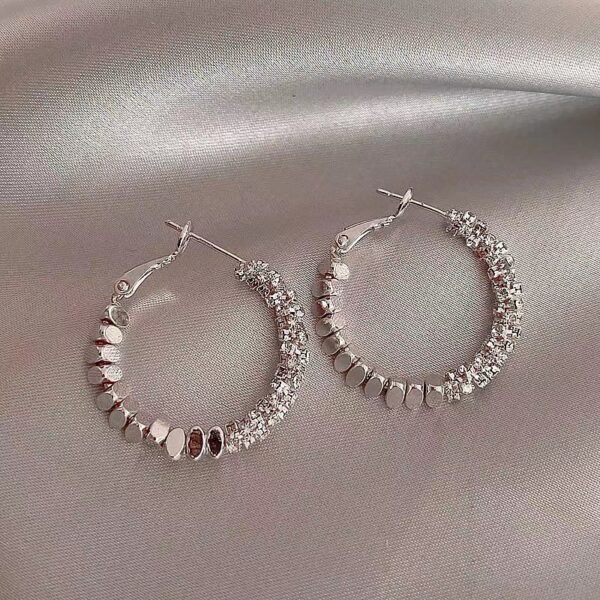 5ed20a1a-2894-47b3-9597-2de95ae488fd.jpg Small Pieces Of Silver Niche Design Ear Studs