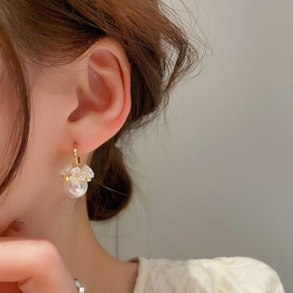 84045344-5acb-4f86-9b21-805fc9b5b7ee.jpg S925 Silver Needle Korean Shell Flower Basket Pearl Earrings