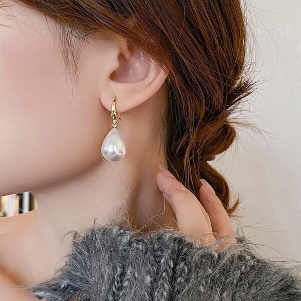 Water Drop Pearl Earrings For Women Niche Design