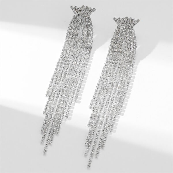 O1CN012MCR481uZrpM2u9xO_2209808136052-0-cib.jpg Luxury Sparkling Full Rhinestone Long Fringe Earrings
