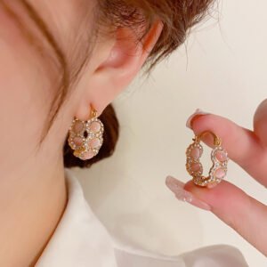 Light Luxury Unique Elegance Retro Opal Circle Ear Clip