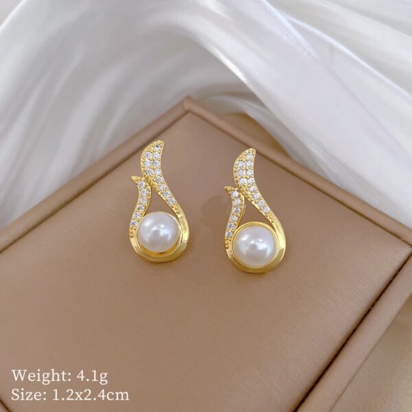 O1CN01OltbOB2J3gWQXJHKa_2206683529366-0-cib.jpg Necklace And Earrings Suite Light Luxury Full Diamond Pearl