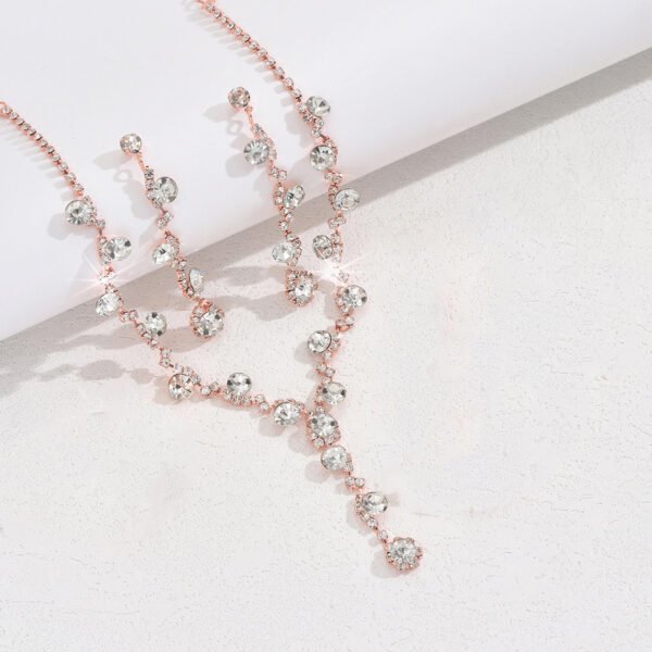 O1CN01WWqtdJ1ynqTaecw0W_1988846624-0-cib.jpg Fashion Crystal Necklace Ear Stud Bracelet Jewelry Accessories