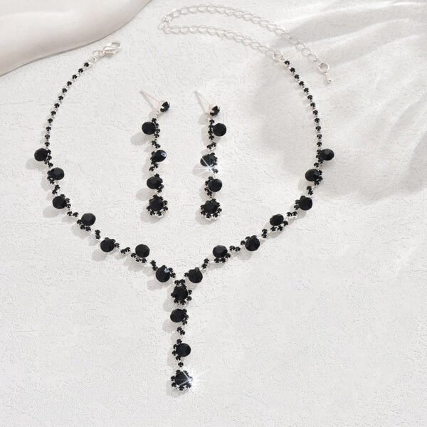 O1CN01bFaJRw1ynqUY6OWis_1988846624-0-cib.jpg Fashion Crystal Necklace Ear Stud Bracelet Jewelry Accessories