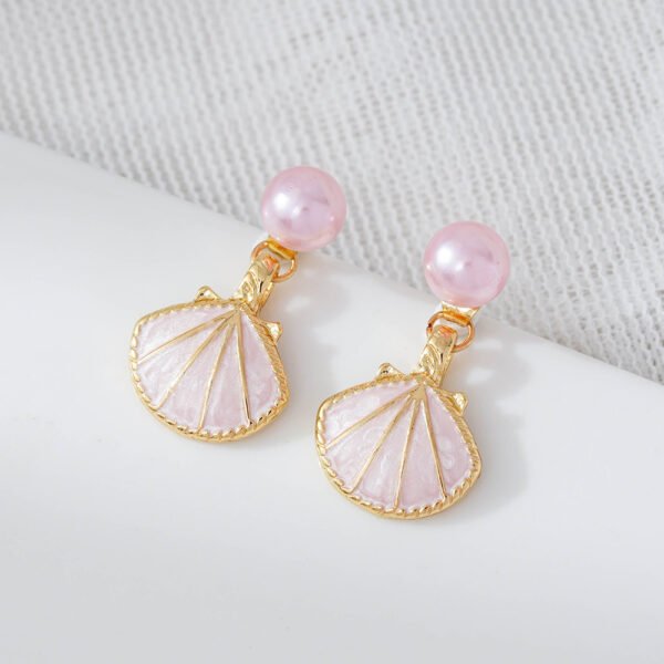 Blue Two Wearing Methods Shell Pearl Earrings