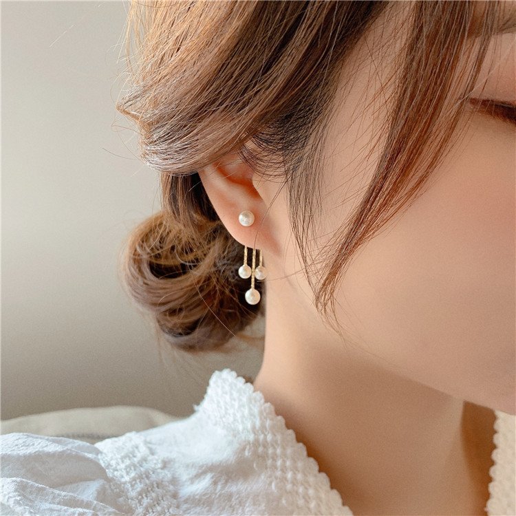 Fashion Pearl Tassels With Two Earrings