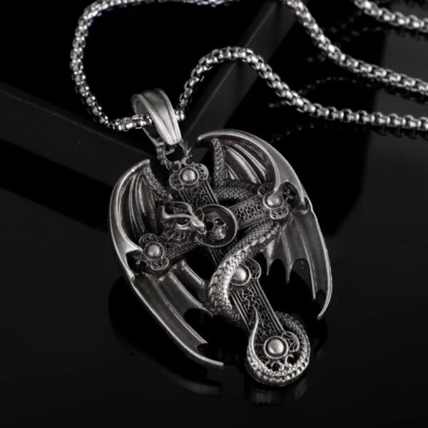 a94f9ba1-7c13-4885-904b-2385b8ae918b.jpg Men's Stainless Steel Retro Pendant Sweater Chain