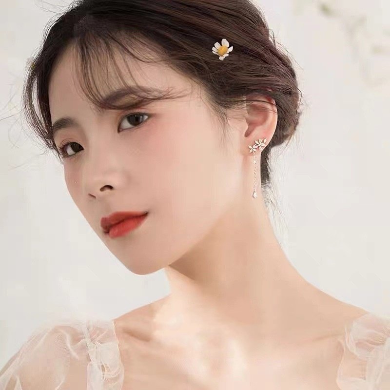 b60fa45b-2e7c-403c-bf6d-a33256ee30f9.jpg Sterling Silver Diamond Flower Long Women's Earrings