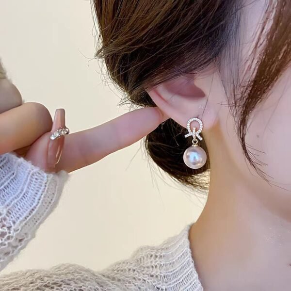 b634098b-6048-47c1-912a-214d00397b89.jpg Micro Inlaid Zircon Plated 18K Elegant Sweet Pearl