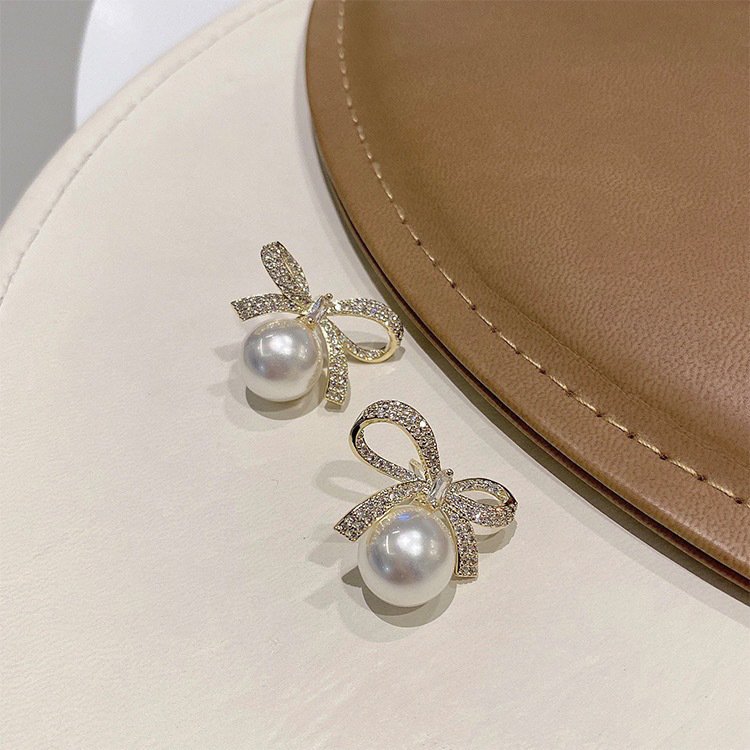 c2c1c112-98d5-4d1f-8a7a-7b83f7c2d6e4.jpg Bowknot Pearl Earrings Temperament High-end Earrings