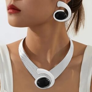 Lxalry black and white electroplated necklace crystal embellishment suitable for modern style dinner