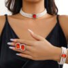 Entry Lux Short Artificial Pearl Necklace