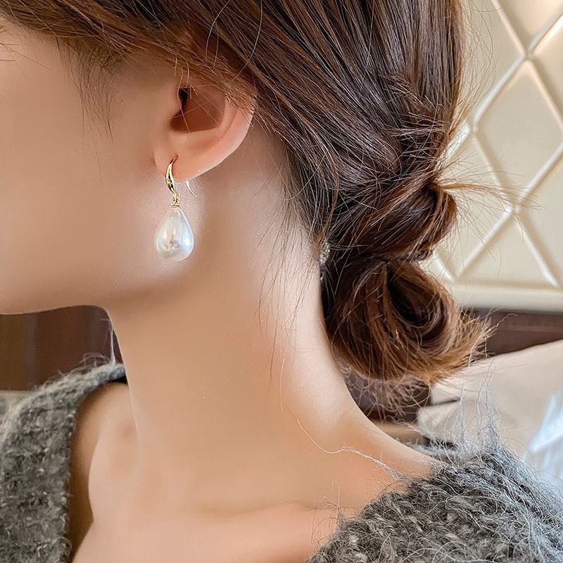 Water Drop Pearl Earrings For Women Niche Design