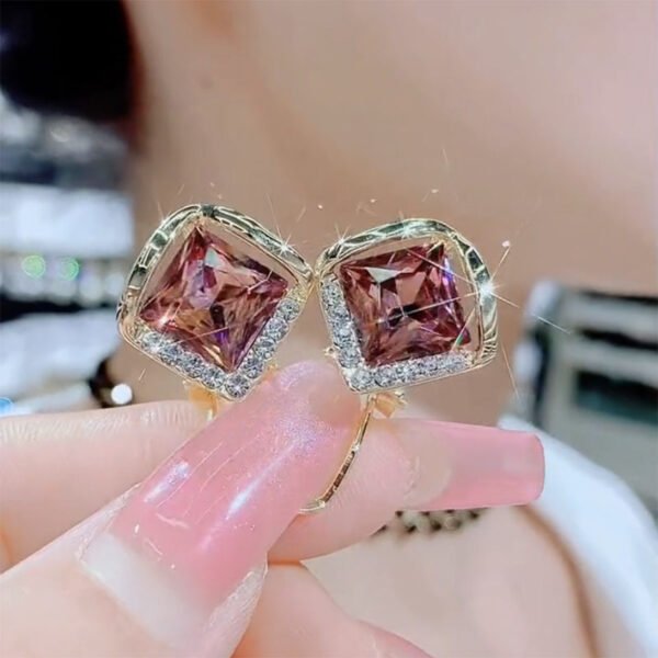 deae6c18-95e5-4058-9e5b-10fbe747073c-1.jpg Design Geometric Square Earrings Elegant Women