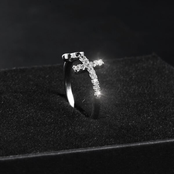 Hot Sale Cross Diamond Heartshaped Ring