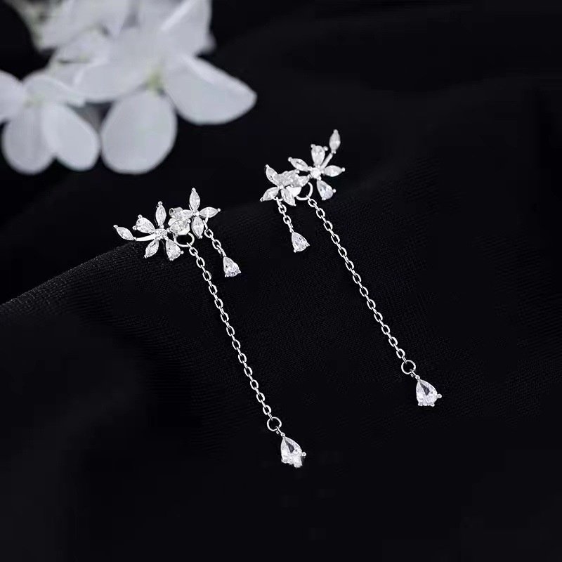 faaf527f-cd34-4c96-abba-aa62ec9e68a9.jpg Sterling Silver Diamond Flower Long Women's Earrings